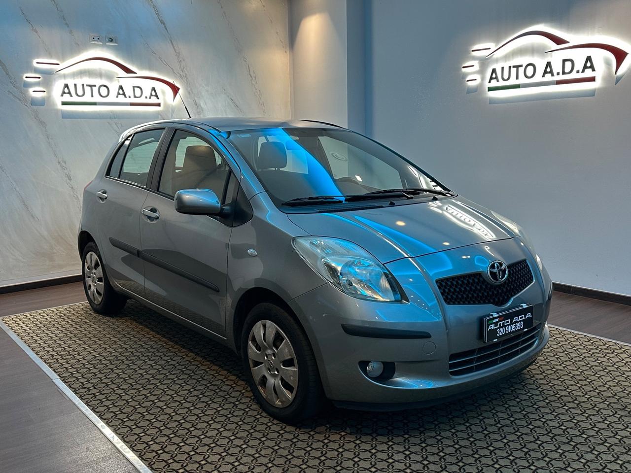 Toyota Yaris 1.0 5 porte Sol