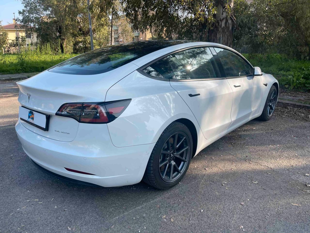 Tesla Model 3 Long Range Dual Motor AWD 82KWH