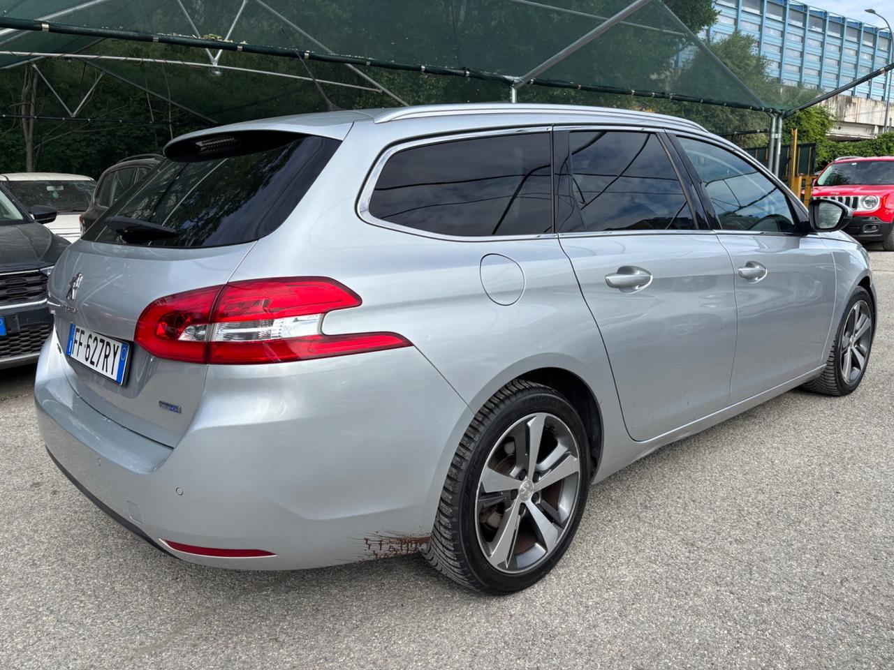 Peugeot 308 1.6 hdi 120cv automatica SW Allure