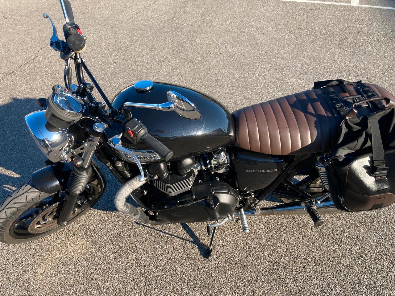 Triumph Bonneville SE accessoriata