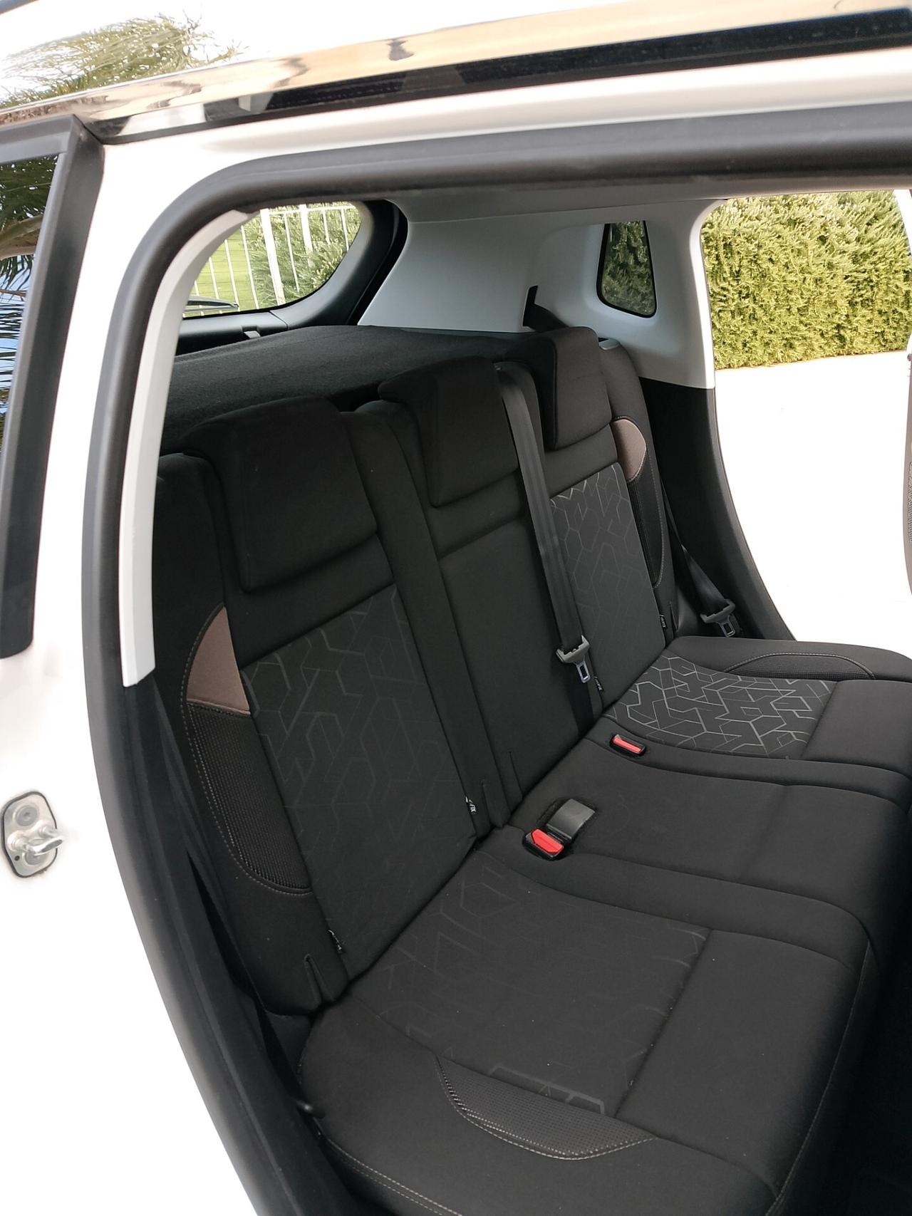 Peugeot 2008 1.6 e-HDi 92 CV Stop&Start Allure