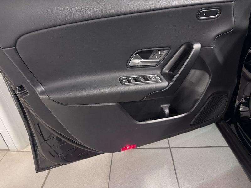 Mercedes-Benz Classe A A 180 d Automatic Advanced