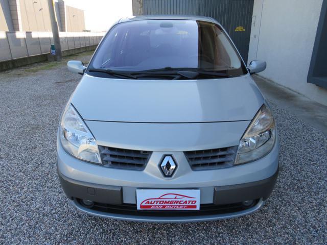 RENAULT Scenic 1.6 16V Confort Dynamique