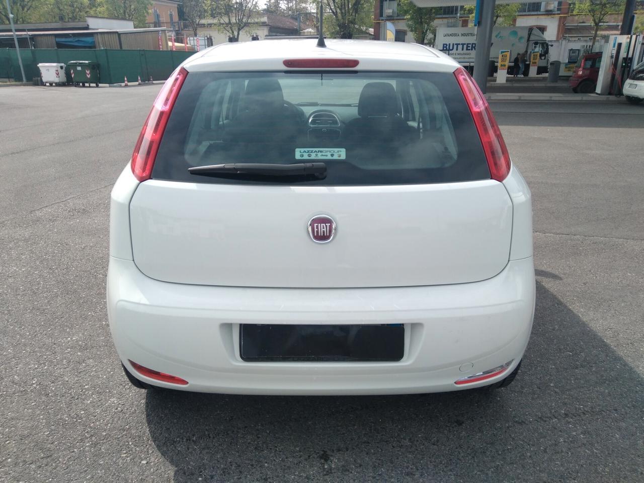 Fiat Punto 1.4 8V 77cv 5 porte Natural Power Street x neopatentati