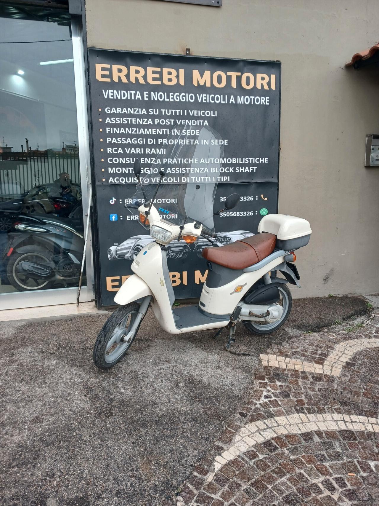 Piaggio Free 50