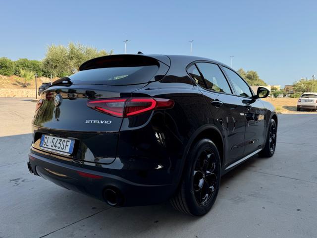 ALFA ROMEO Stelvio 190CV Q4 19'' BLACK+RETROCAMERA+2PDC+PACKBLACK