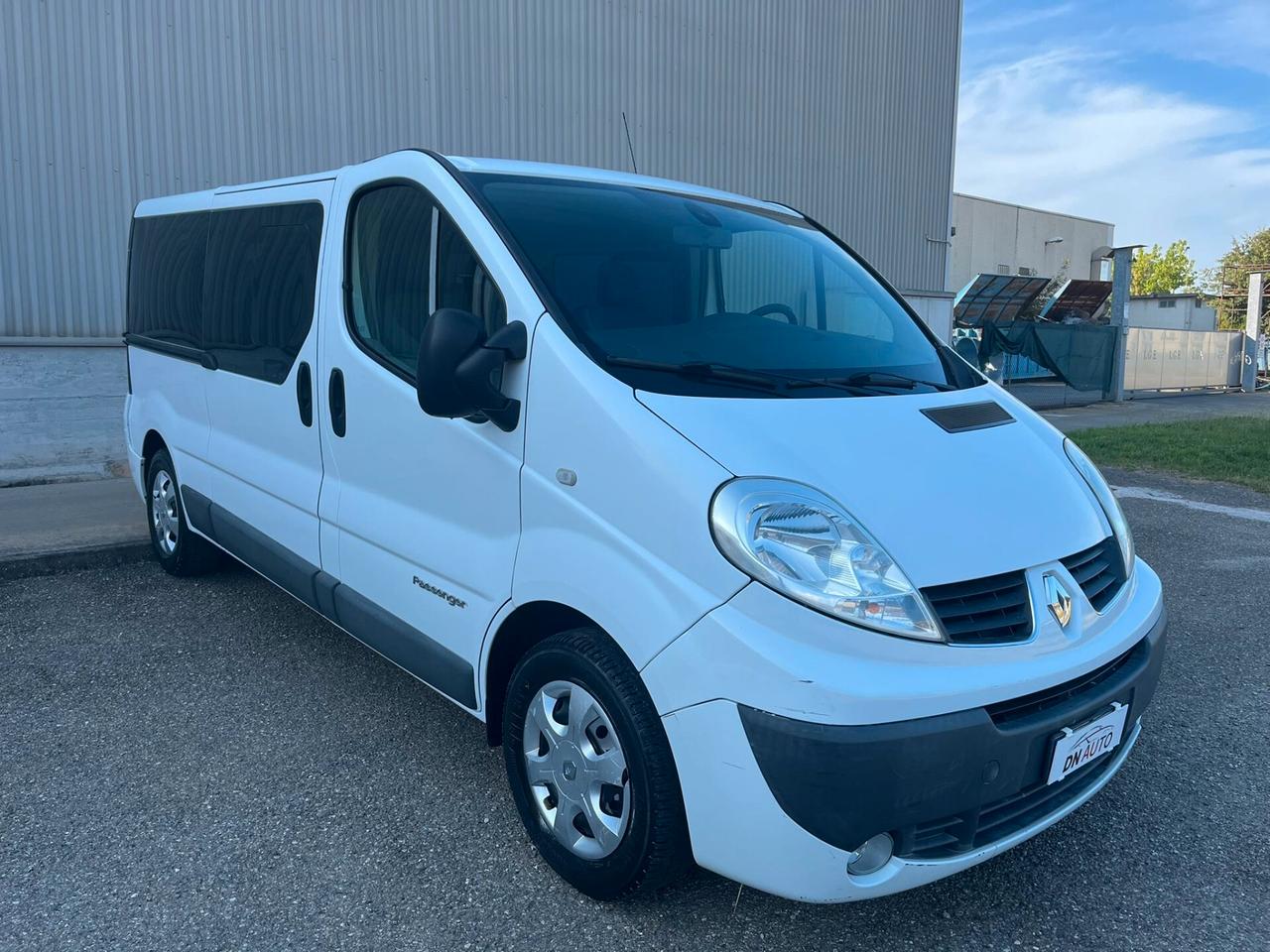 Renault Trafic 2.0 dCi Long 9posti