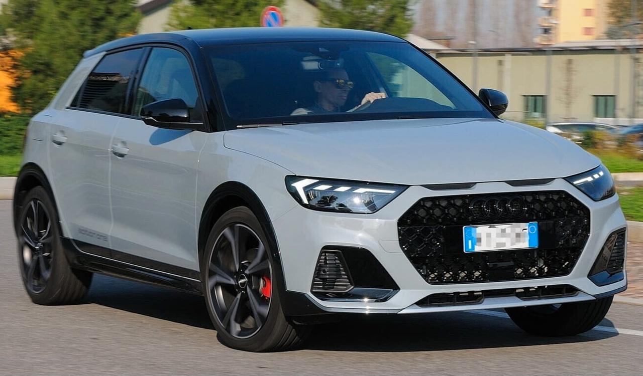 Audi A1 citycarver 1.0 30 TFSI 110CV - OK NEOPATENTATI
