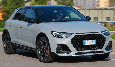 Audi A1 citycarver 1.0 30 TFSI 110CV - OK NEOPATENTATI