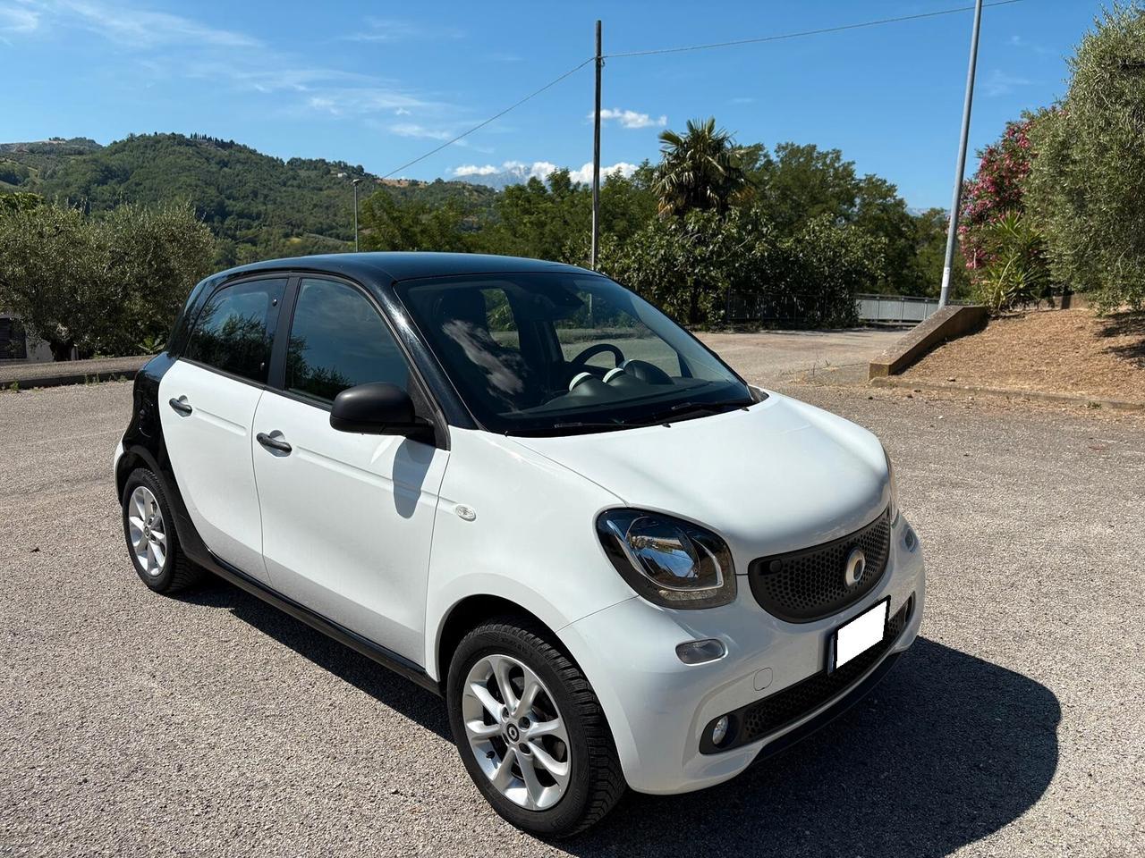 SMART ForFour 1.0mhd S&S Passion 71 4P - 2016