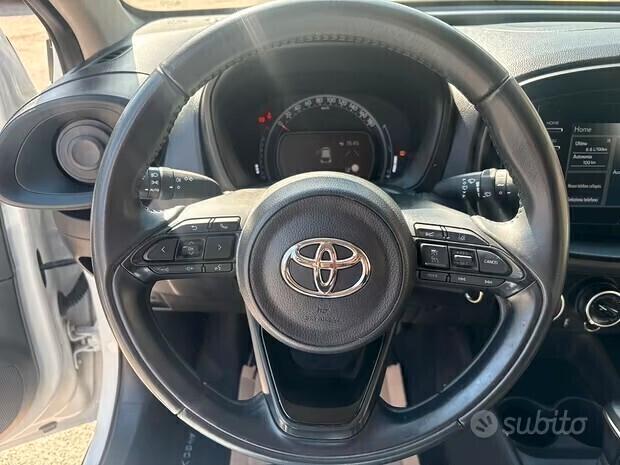Toyota Aygo X 1.0 VVT-i 72 CV 5 porte Active S-CVT CAMBIO AUTOMATICO