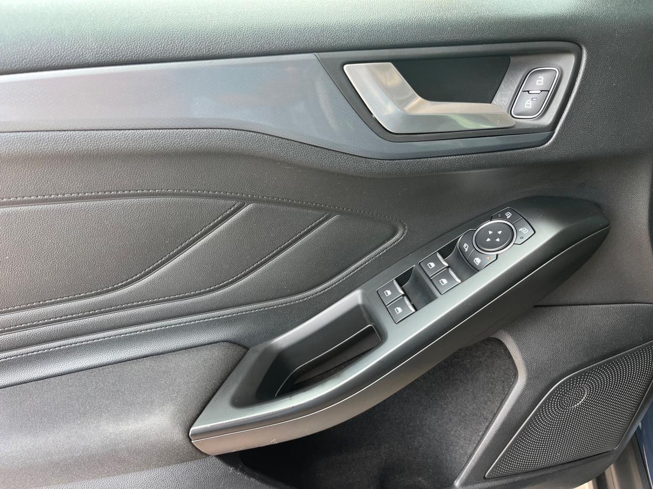 Ford Focus SW 1.5 ecoblue ST-Line 2020 !!