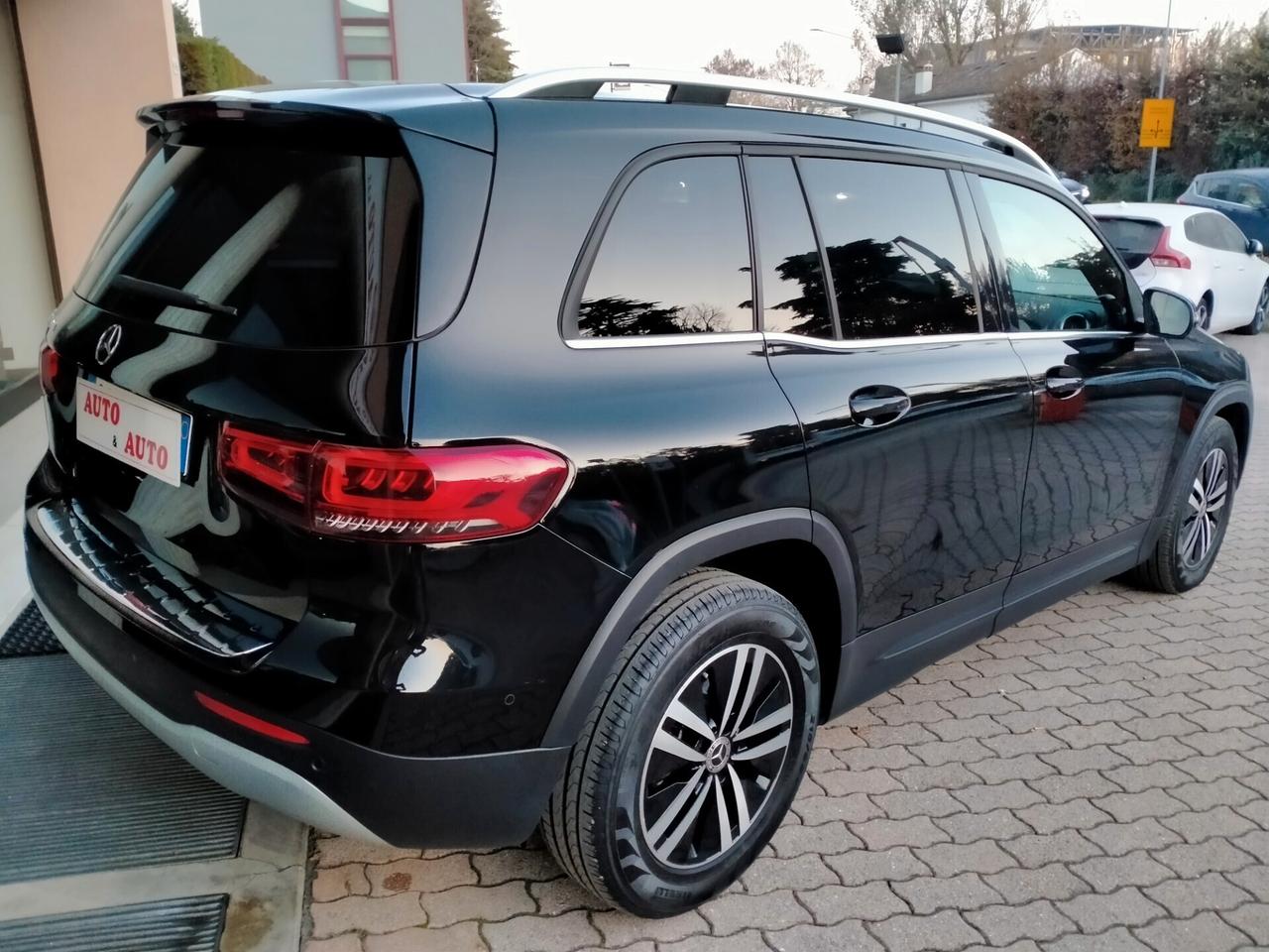 Mercedes-Benz GLB 180 D BUSINESS EXTRA 8MLED/SEDILI SPORT/DISPLAY MAXI