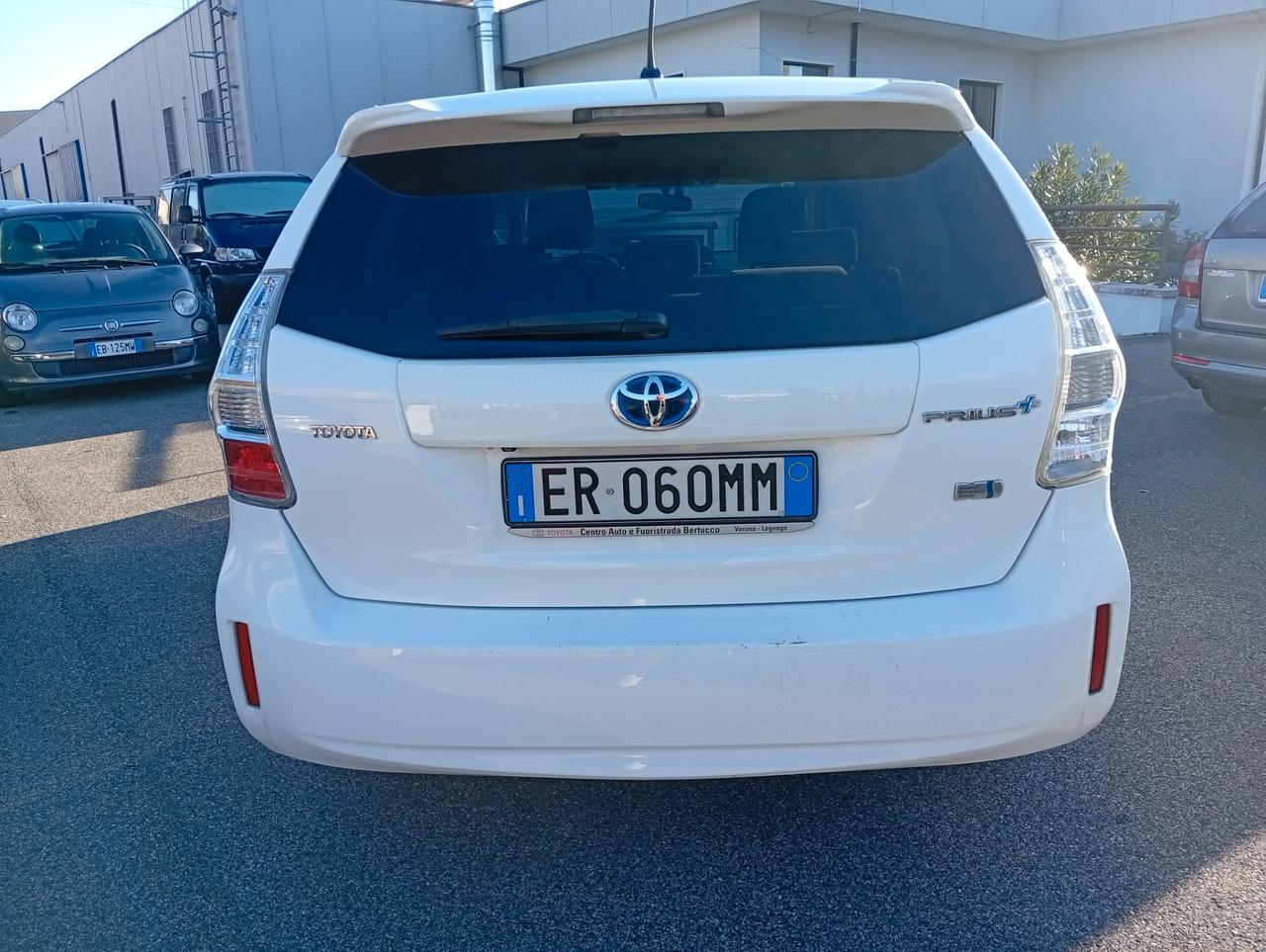 Toyota Prius Prius+ 1.8 Style 7 POSTI