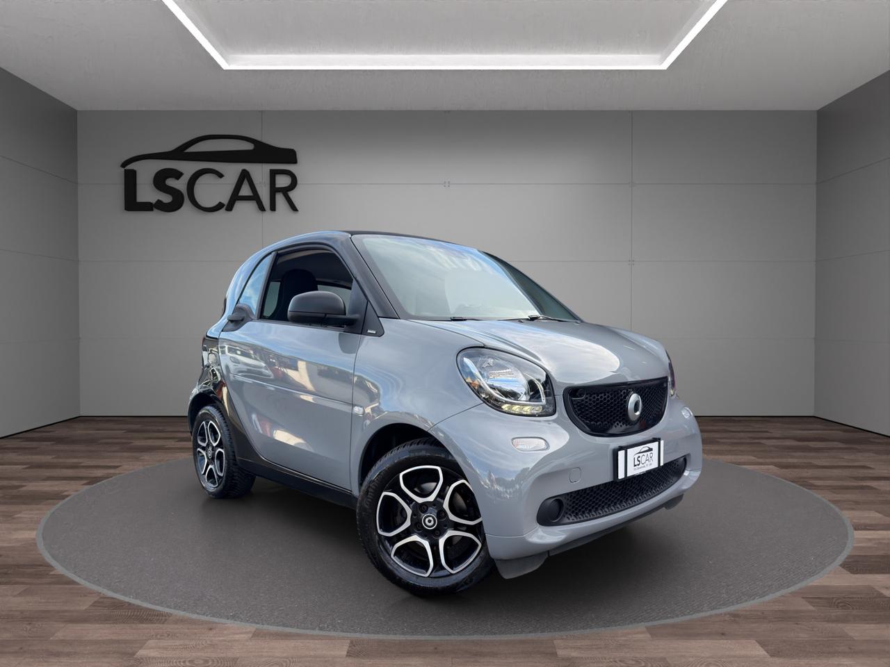 Smart fortwo coupe 1.0 Passion 71cv - Unipro - Promo FInanziamento - Cerchi in lega - Schermo - Sedili riscaldabili