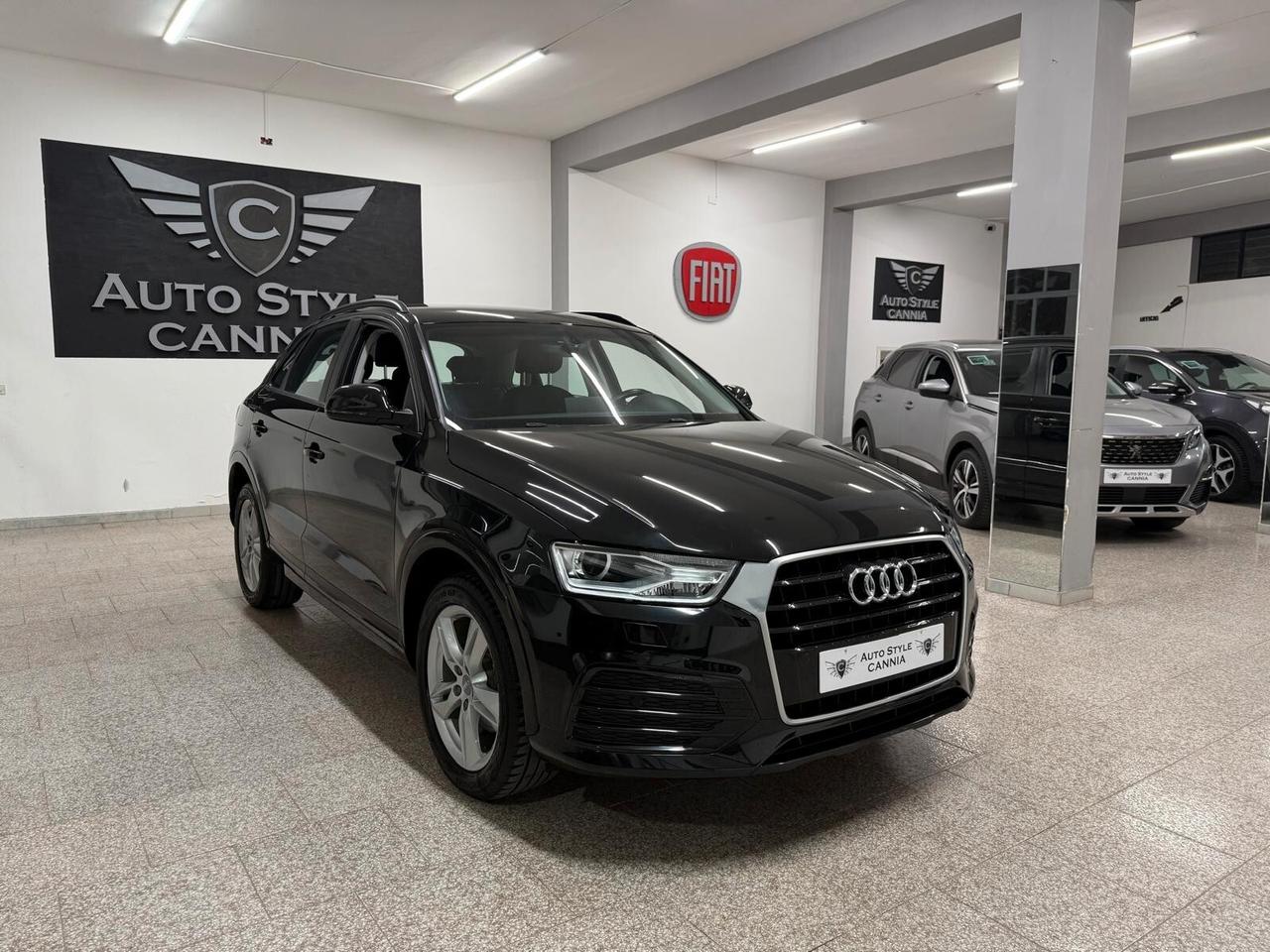 Audi Q3 2.0 TDI 120 CV S line