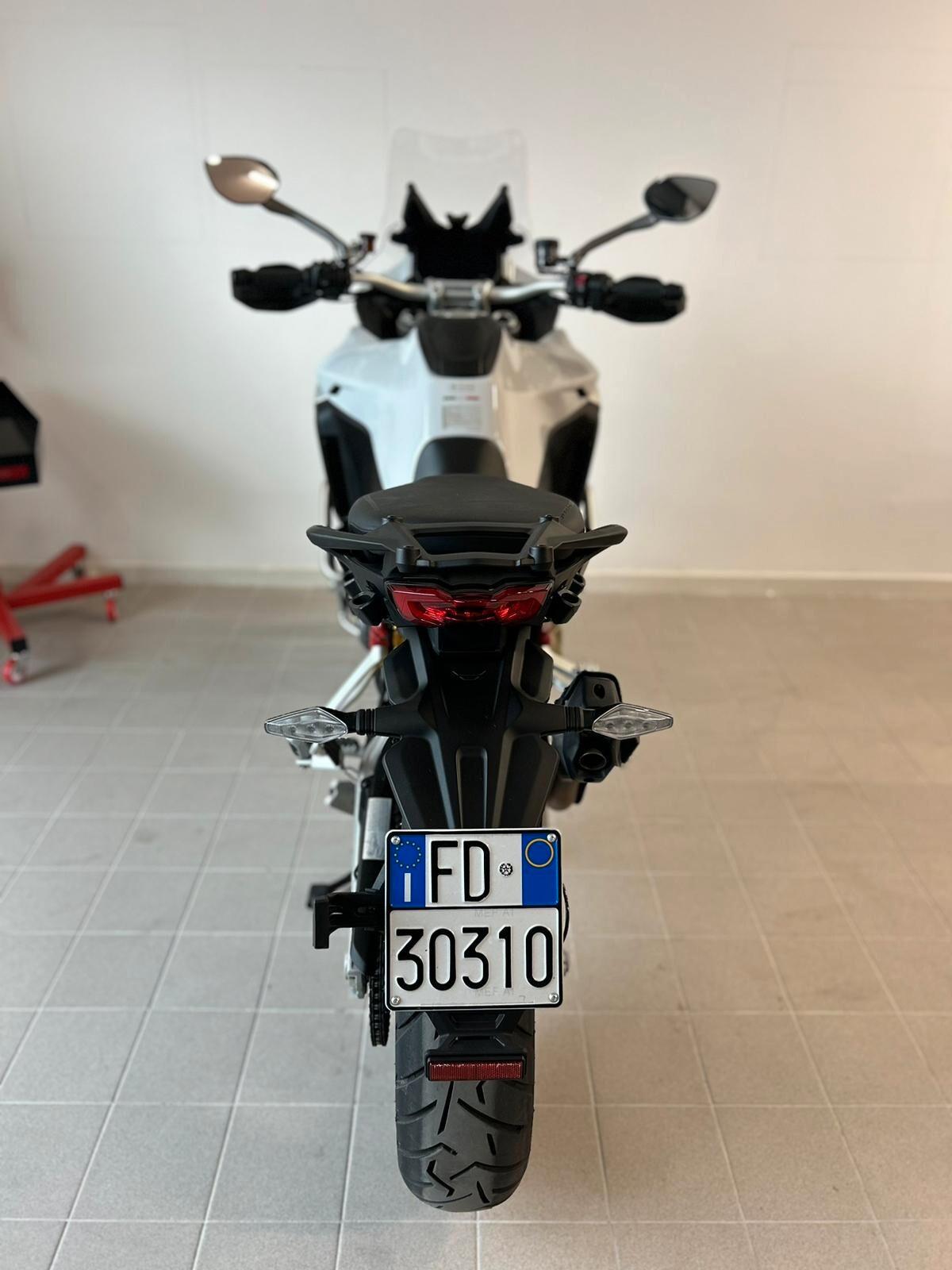 Ducati Multistrada V4 S TRAVEL E RADAR SOLI 1200 KM