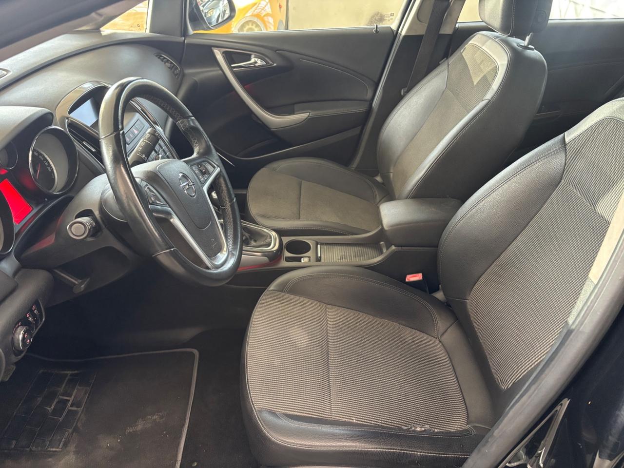 Opel Astra 1.4 Turbo 140CV 5 porte Cosmo