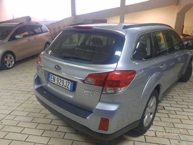 SUBARU - Outback - 2.0D Exclusive