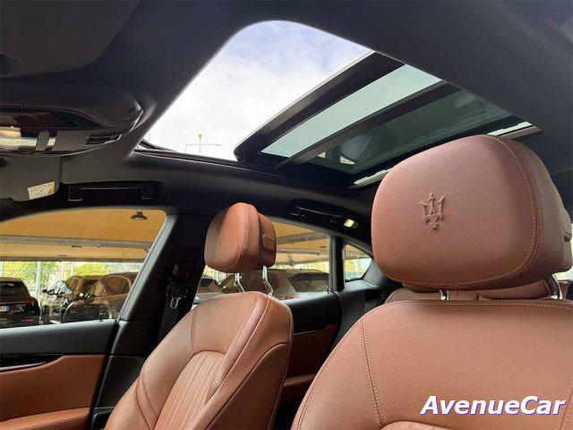 MASERATI Levante MHEV GT TETTO APRIBILE CERCHI 20'' IVA ESPOSTA