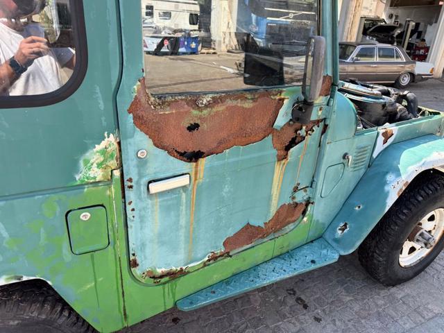 TOYOTA Land Cruiser BJ40