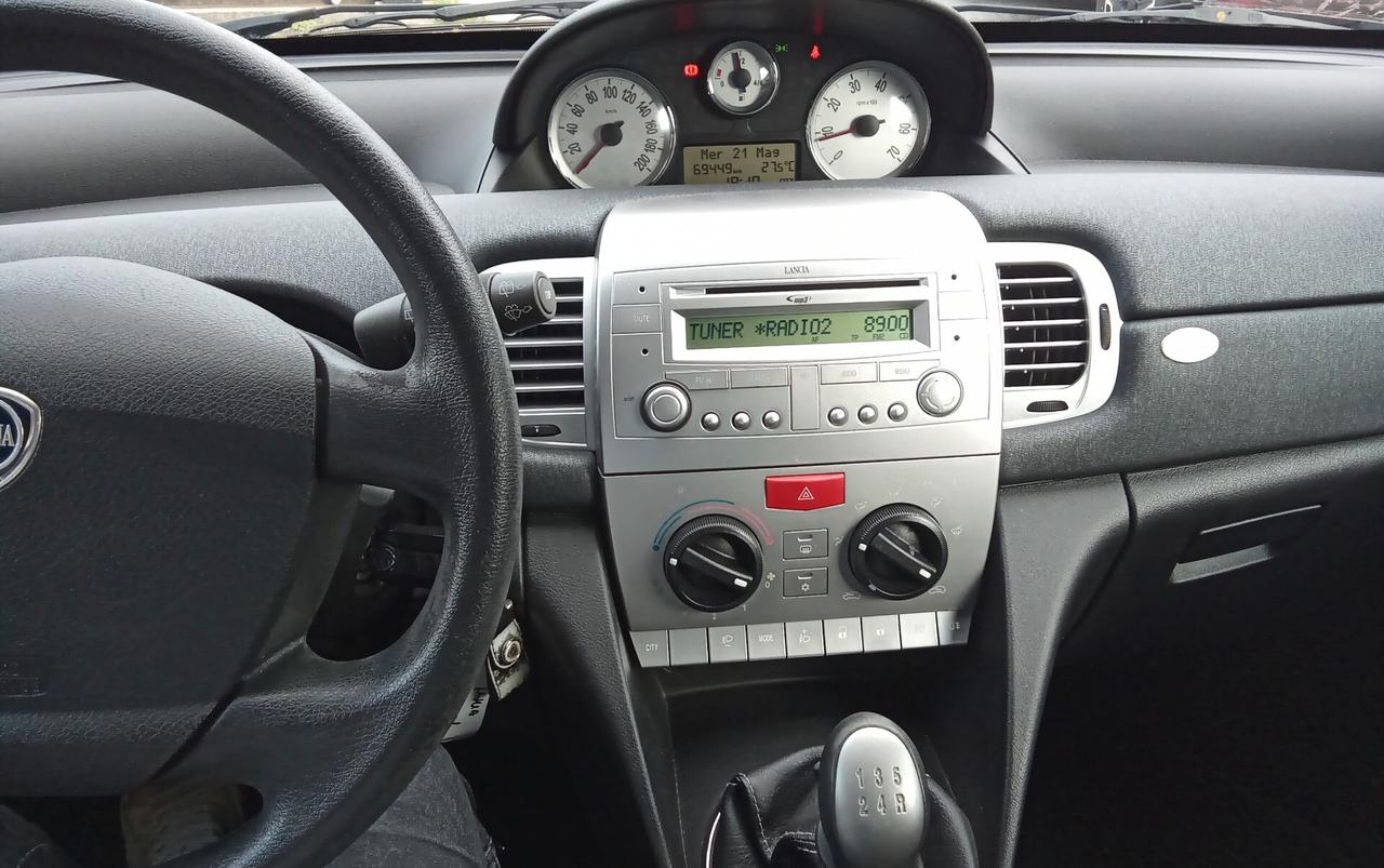 Lancia Ypsilon 1.2 69 CV Elle