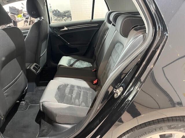 Volkswagen Golf 1.6 TDI 5p. Highline BlueMotion Technology