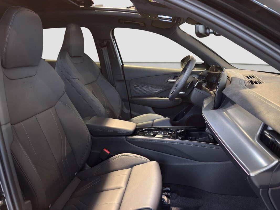 Audi Q3 40 TDI quattro S tronic line edition tetto 2026