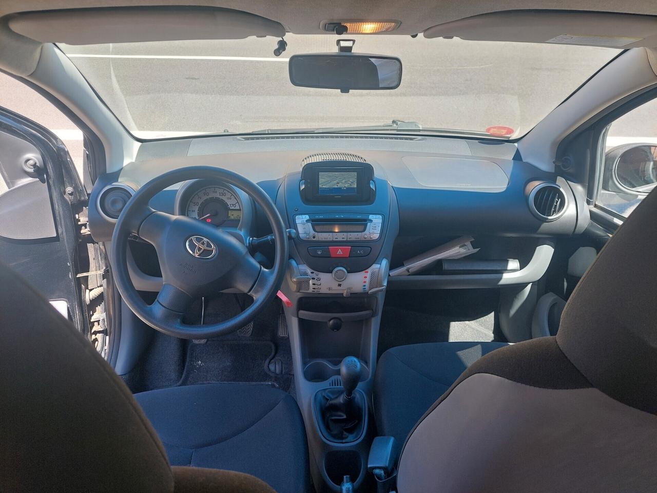 Toyota Aygo 1.0 12V VVT-i 5 porte Now Connect