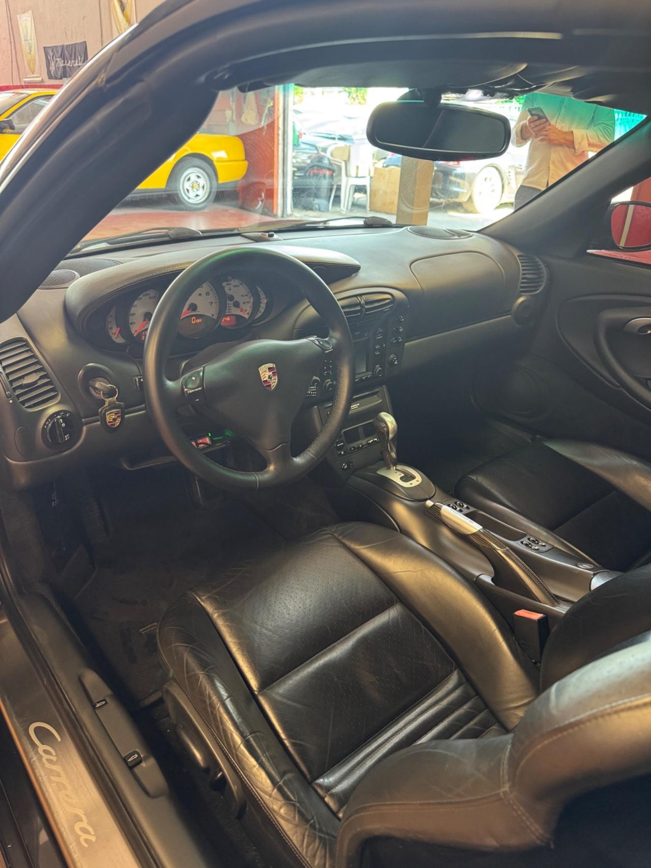 Porsche 996 Carrera 4 Cabrio