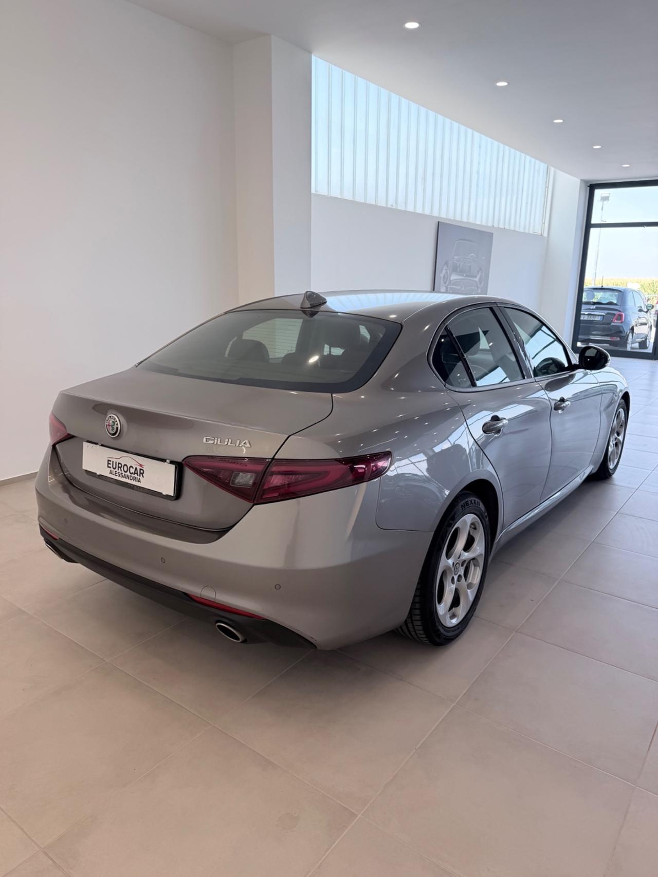 Alfa Romeo Giulia 2.2 Turbodiesel 180 CV AT8 Eco Business