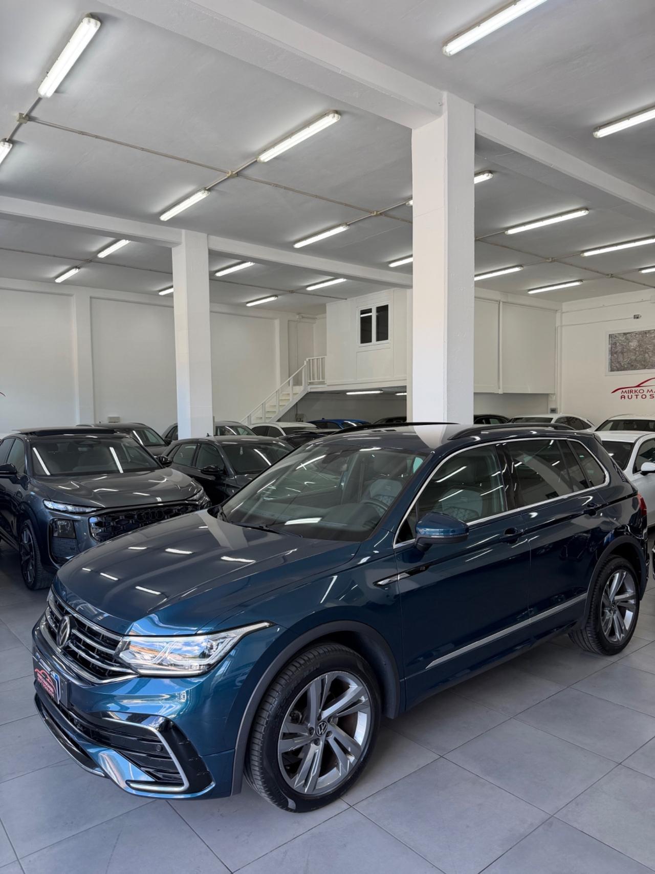 VW Tiguan 2.0 TDI 150 DSG 4MOTION R-Line finanziabile