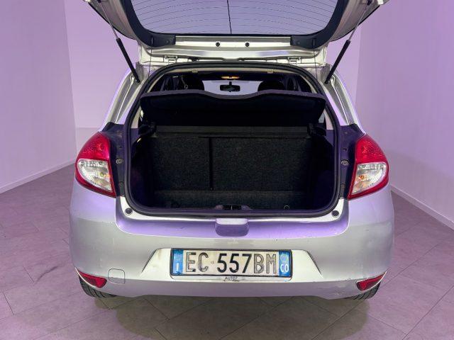 RENAULT Clio 1.2 16V. 5 porte Luxe