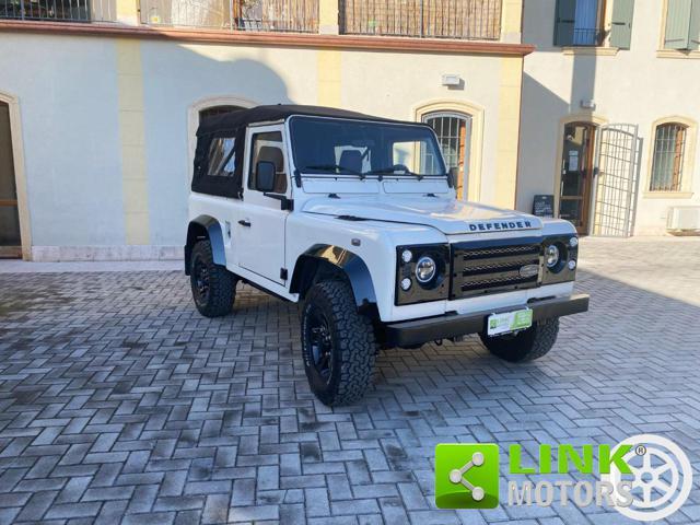 LAND ROVER Defender 90 Soft-top TDI 200 2.5 D