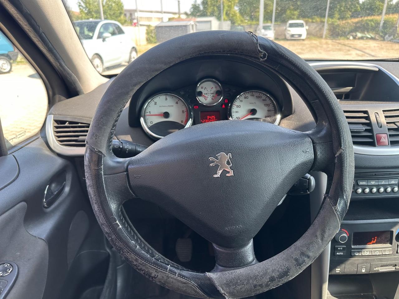 Peugeot 207 1.4 HDi 70CV 3p. X Line