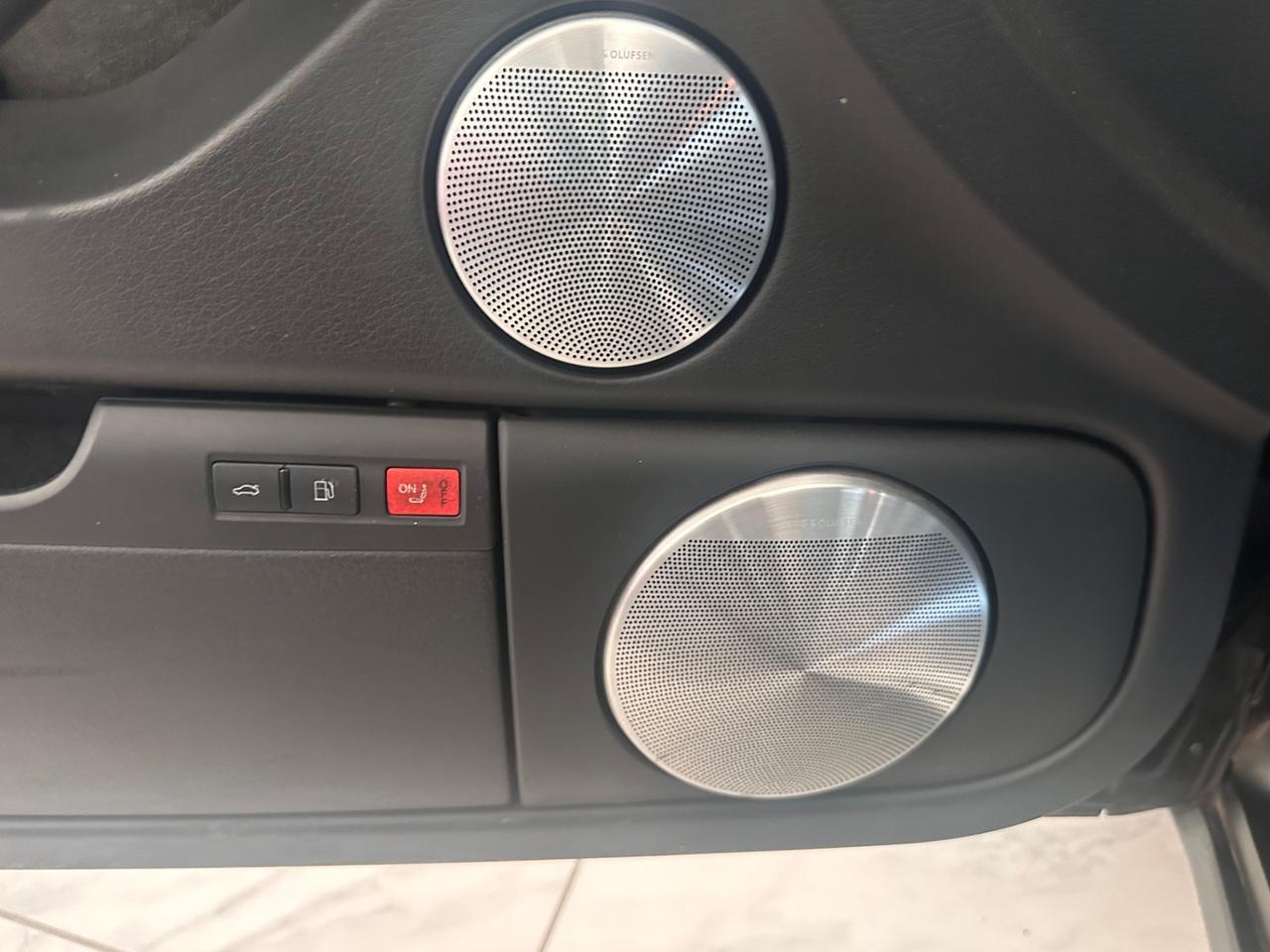 Audi A8 S8 5.2 V10 quattro tiptronic - Permute