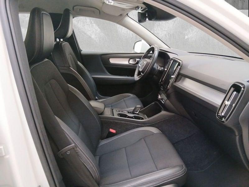 Volvo XC40 2.0 d3 Momentum awd geartronic my20