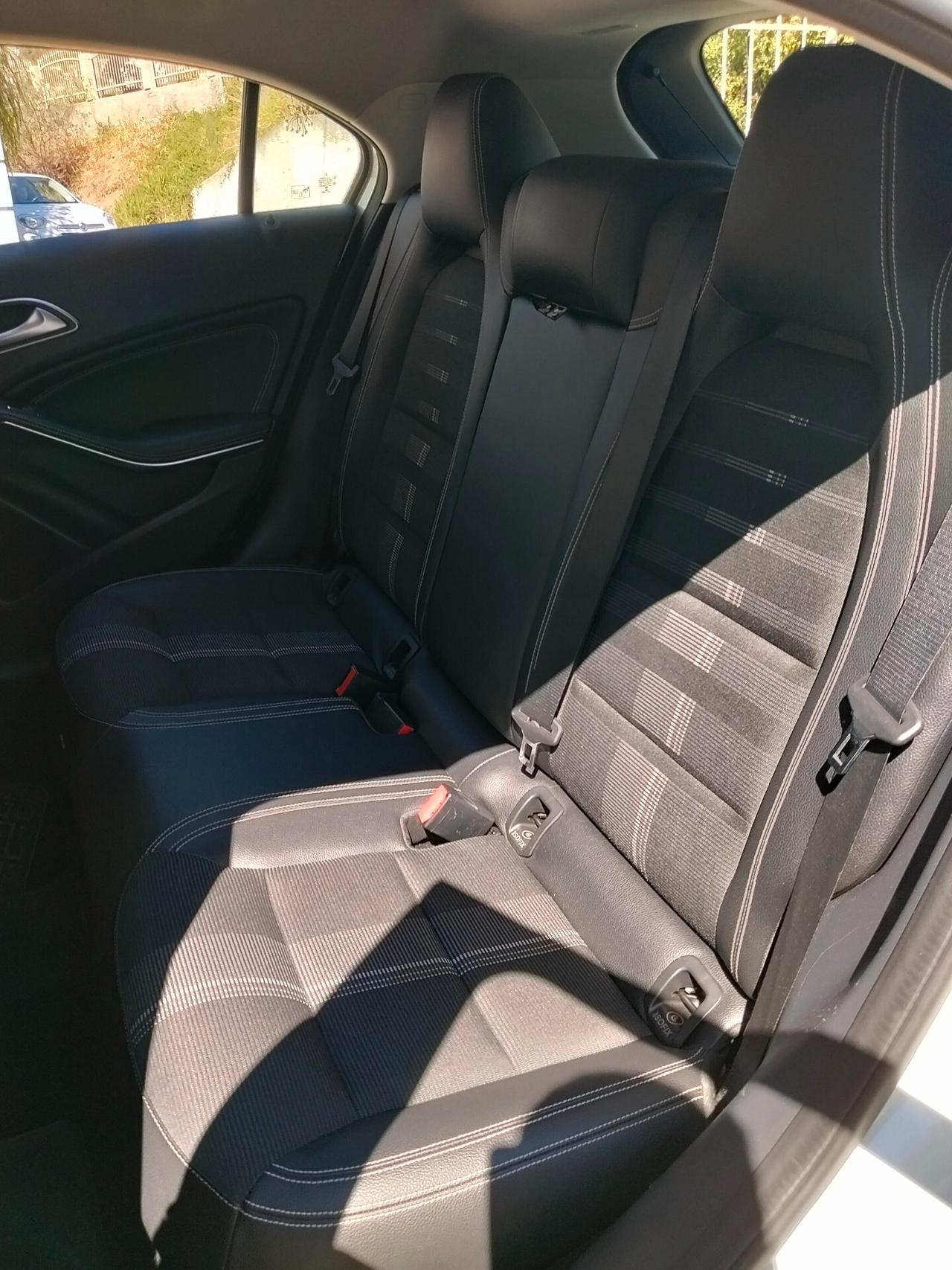 Mercedes-benz A 180 d Premium