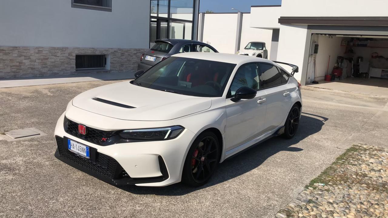 Type-r best lap