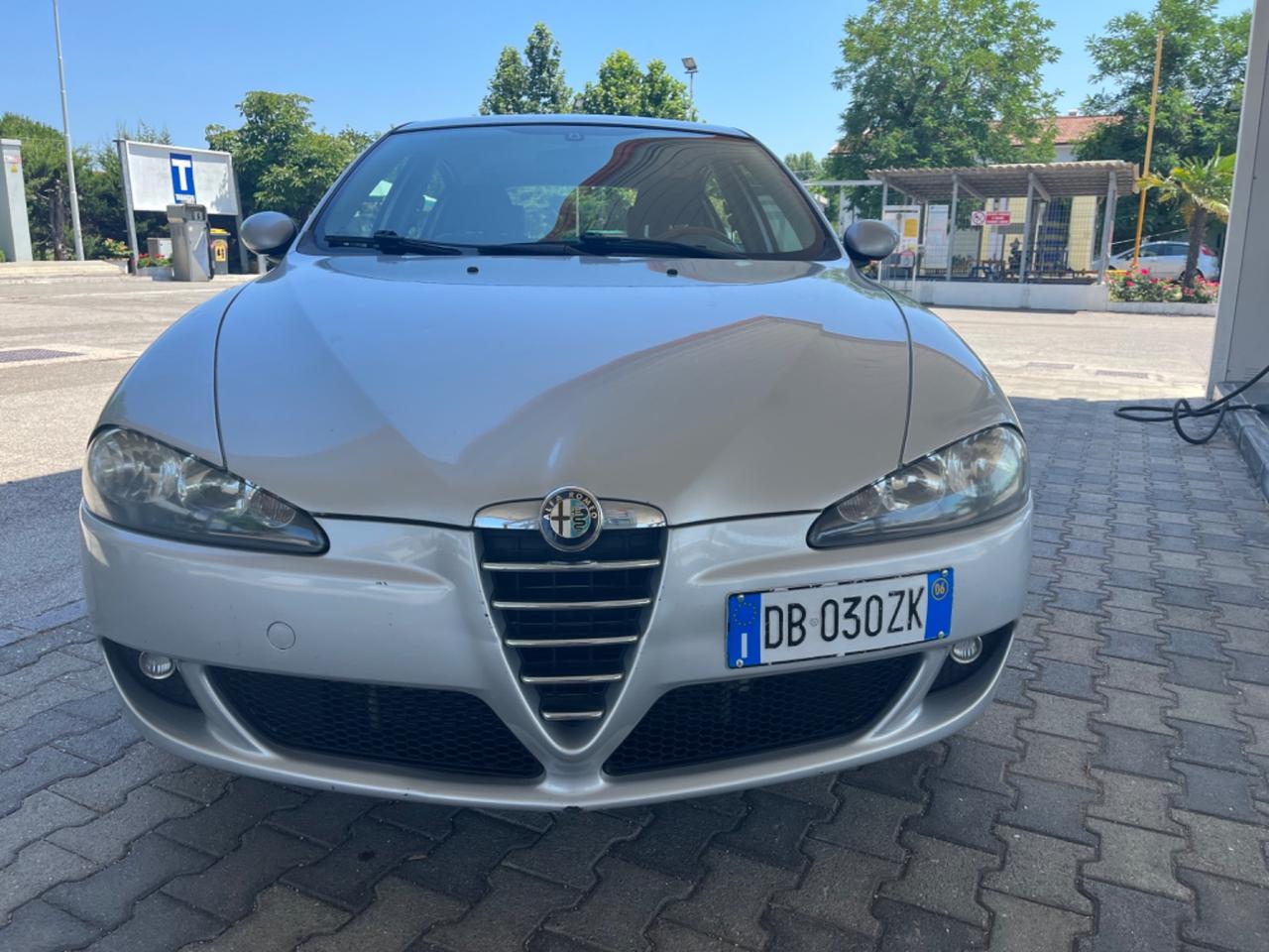 Alfa Romeo 147 1.6 16V TS (105) 5 porte Distinctive gpl