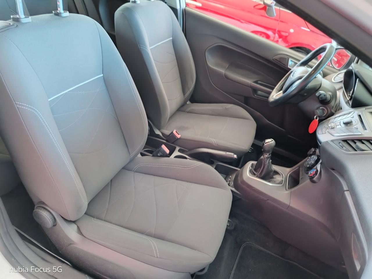 Ford Fiesta 1.4 TDCi 70CV 3 porte Titanium