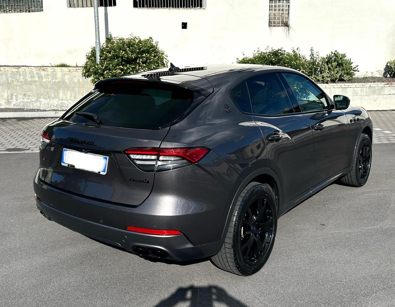 Maserati Levante Q4 V6 Diesel 275CV Gransport