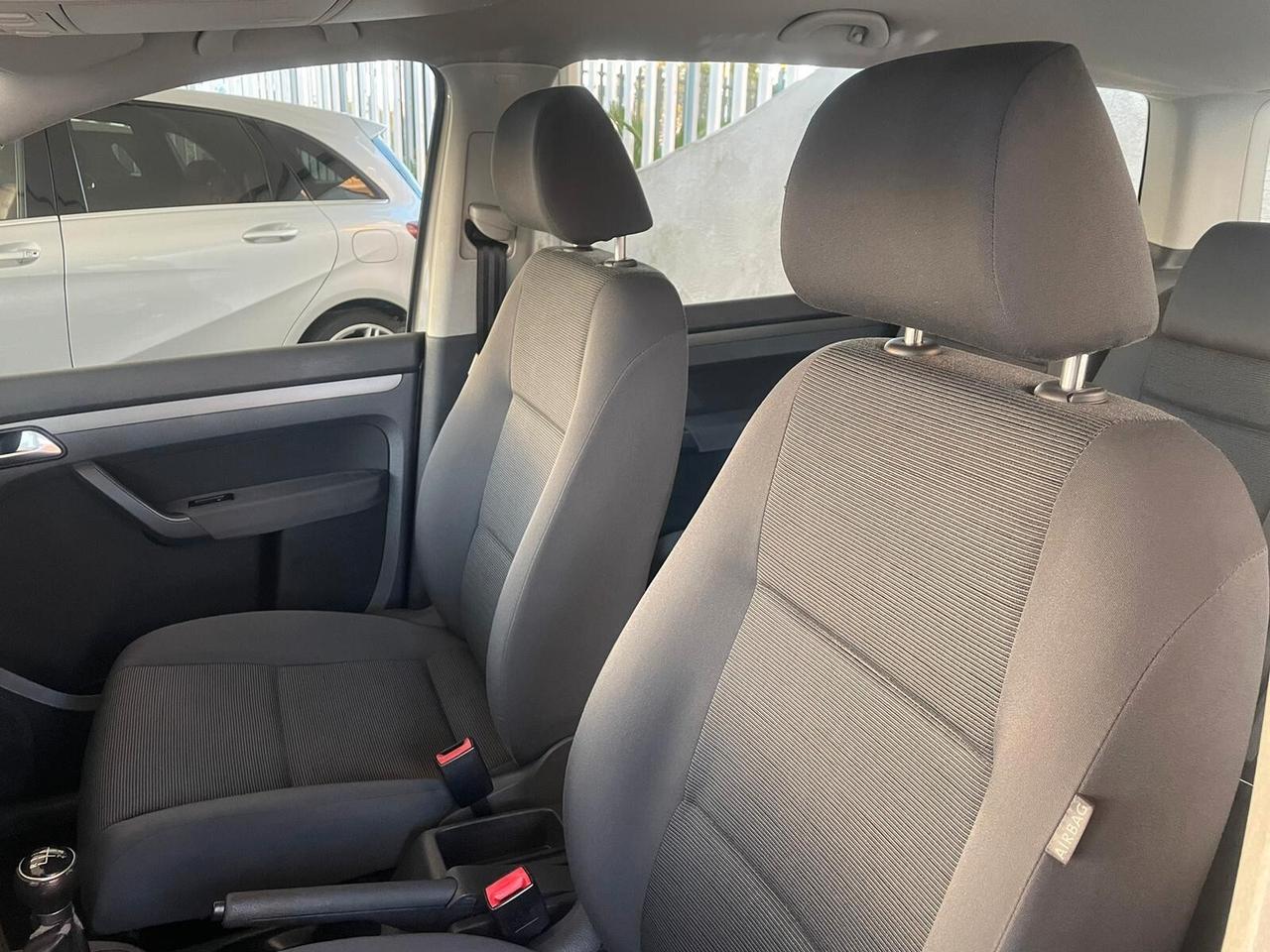 Volkswagen Touran 1.6 Trendline GPL