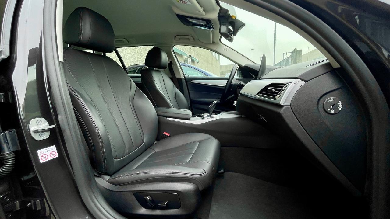 BMW 520D TOURING 2.0 LUXURY 190CV - FULL LED, PELLE, SEDILI ELETTRICI