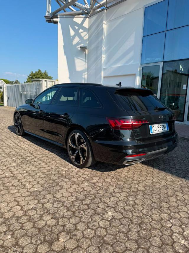 AUDI A4 Avant 35 TDI/163 CV S line edition FARI MATRIX