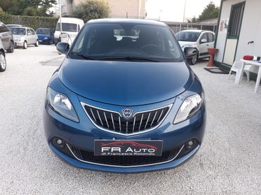 Noleggio Lancia Ypsilon 1.0 Hybrid