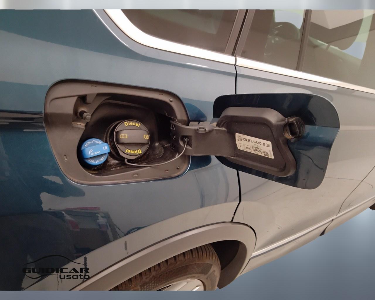 VOLKSWAGEN Tiguan II 2021 - Tiguan 2.0 tdi R-Line 150cv dsg