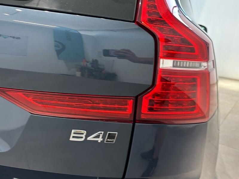 Volvo XC60 XC60 2.0 b4 Core awd auto