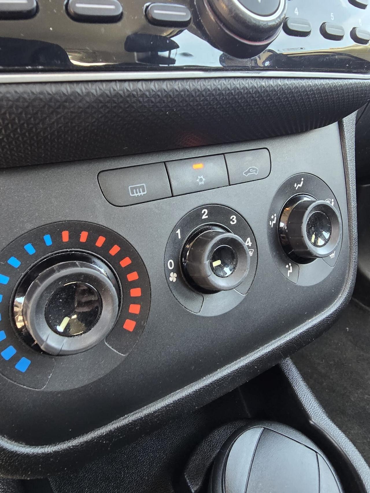 Fiat Punto 1.3 MJT II 75 CV 5 porte Lounge