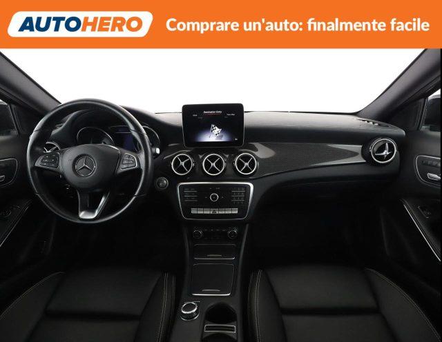 MERCEDES-BENZ GLA 200 Sport